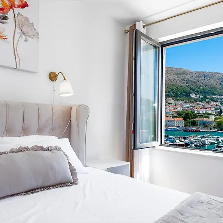 Dlc Deluxe Penthouse With Terrace & Sea View